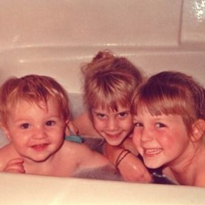 Meet your Posher, Lola